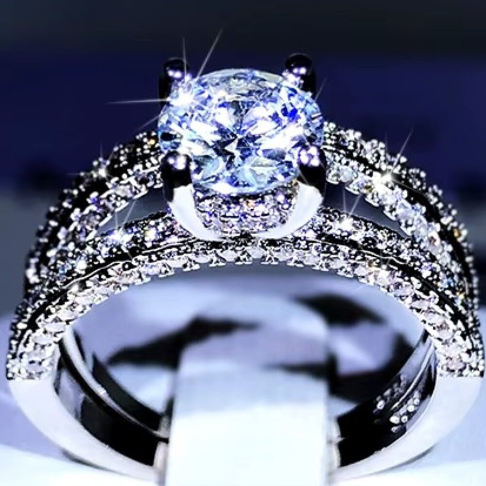 🆕 2Pc Stunning 2.10 Ctw Micro Pave Engagement / Wedding Set In18k White Gold 🆕 - Picture 6 of 6